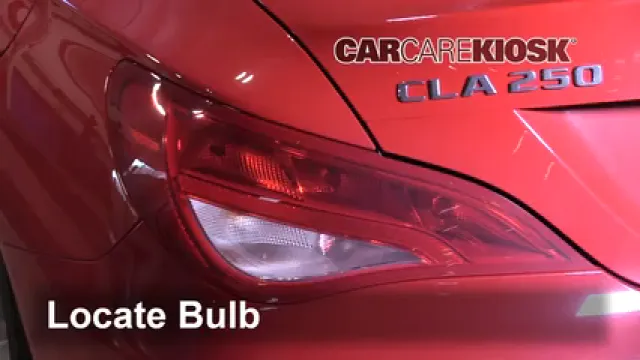 2018 Mercedes-Benz CLA250 4Matic 2.0L 4 Cyl. Turbo Luces Luz trasera (reemplazar foco)